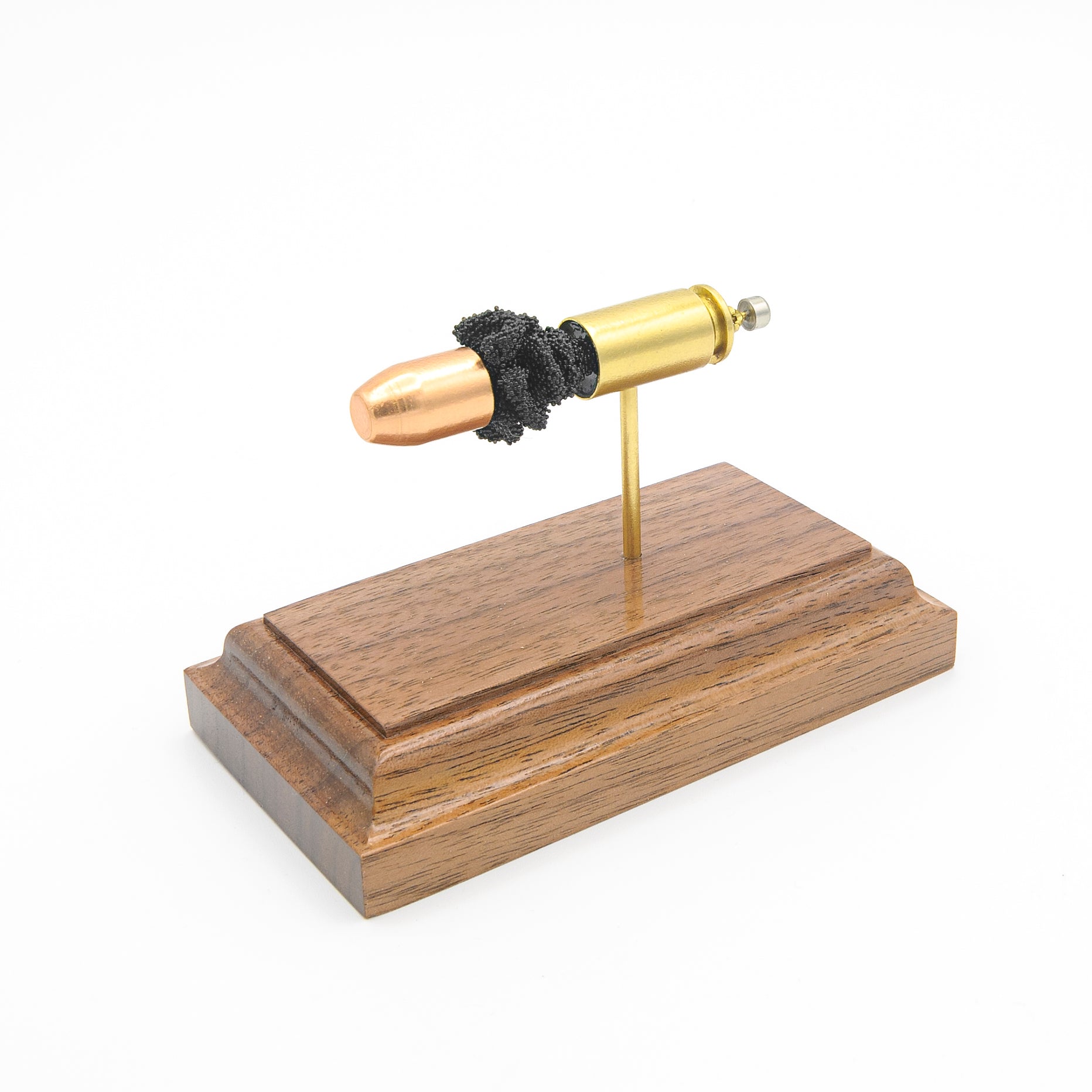 Exploded view of 40 Smith & Wesson 180gr FMJ cartridge anatomy